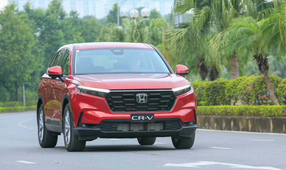 Honda CR-V ưu đãi 103 triệu đồng 1
