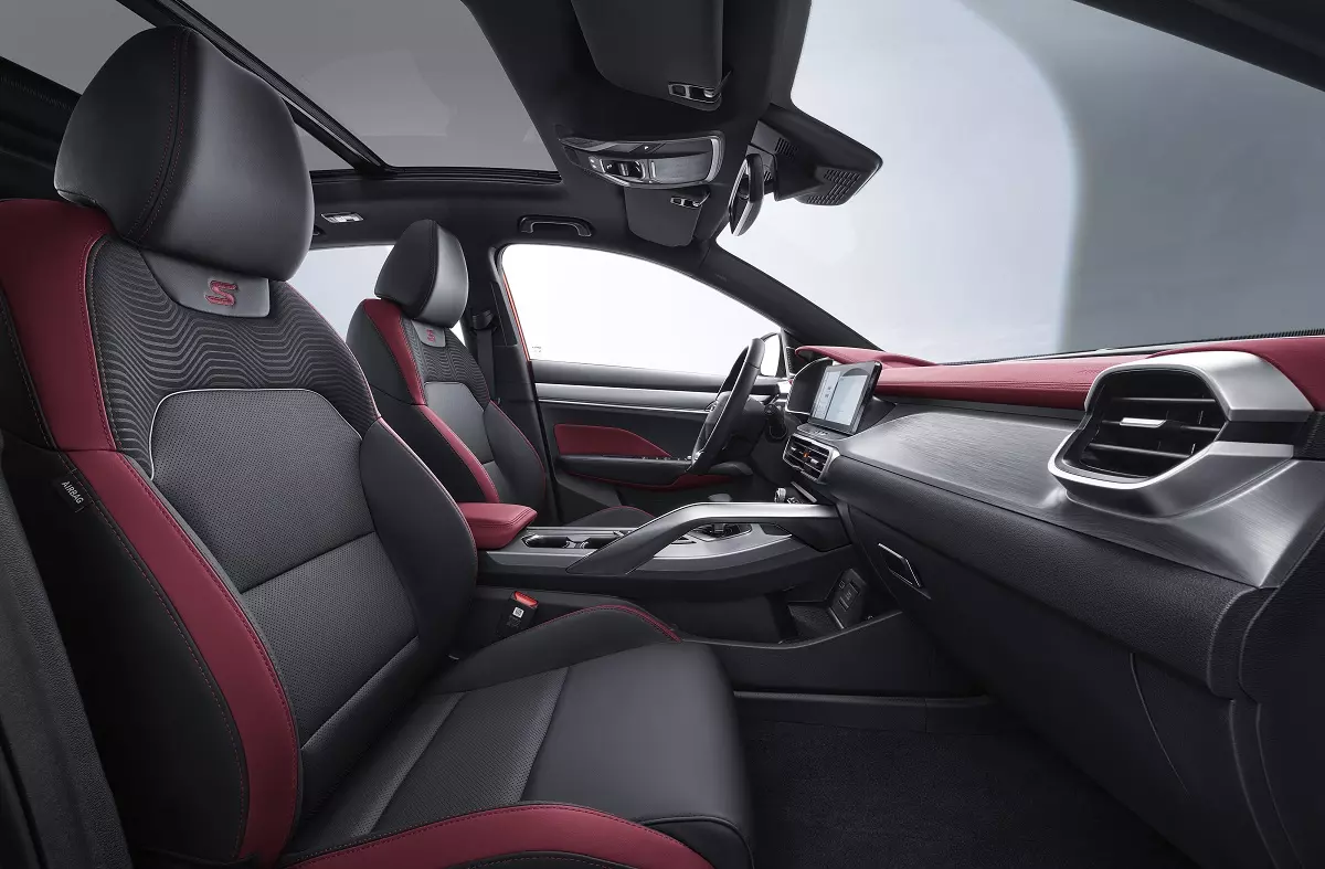 Ghế ngồi trên xe Geely Coolray.