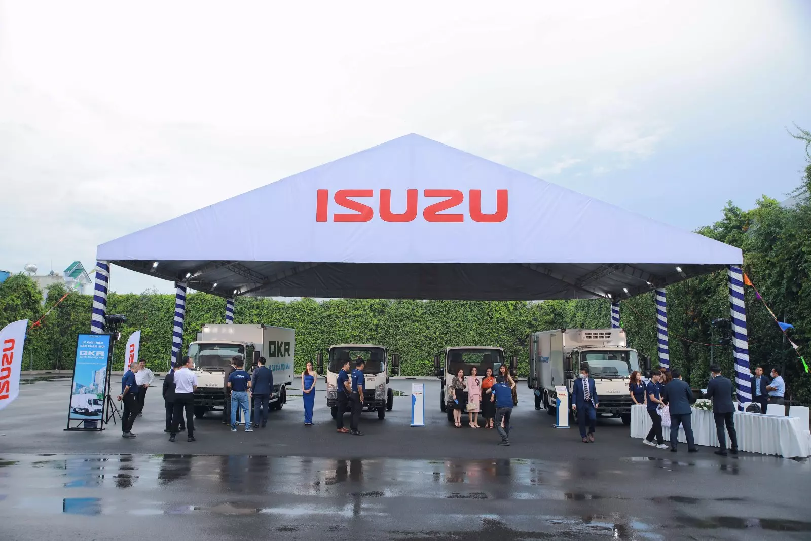 Khuyến mãi Isuzu QKR Khuyến mãi Isuzu QKR.