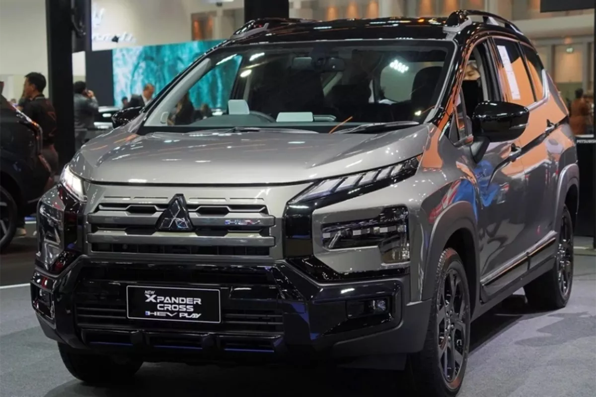 Mitsubishi Xpander HEV Play Mitsubishi Xpander HEV Play 1
