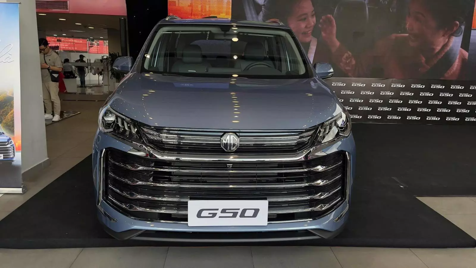 Khu vực mặt tiền xe MG G50.