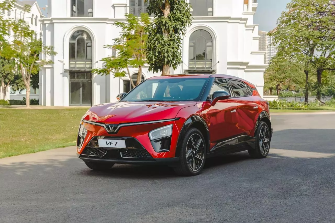 Chính sách ưu đãi mua xe VinFast VF 7 . Chính sách ưu đãi mua xe VinFast VF 7