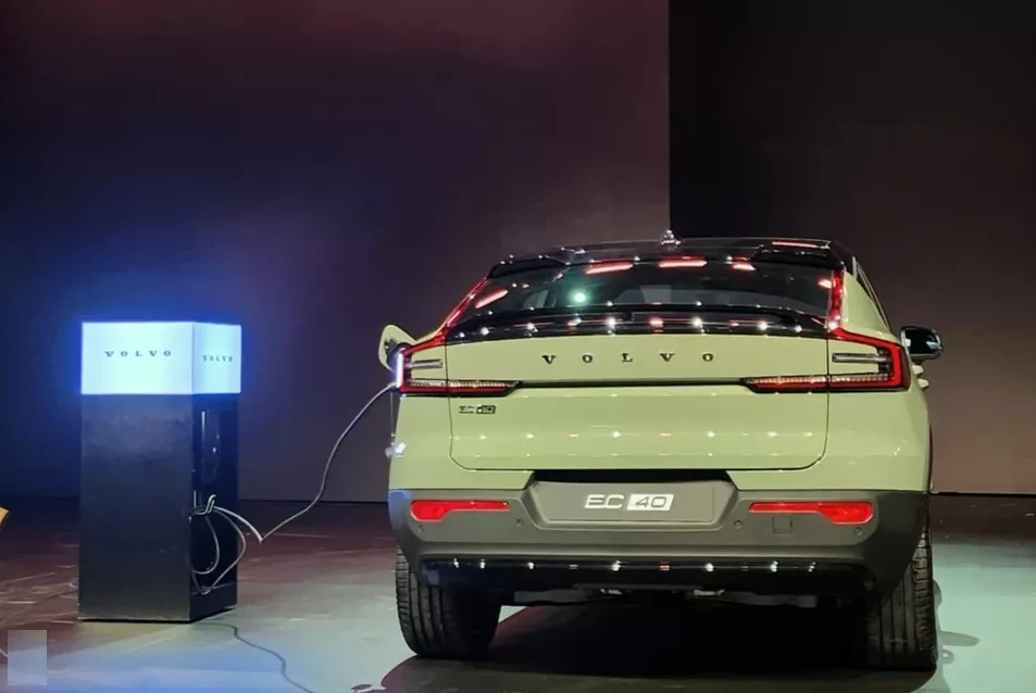 Động cơ xe Volvo EC40.
