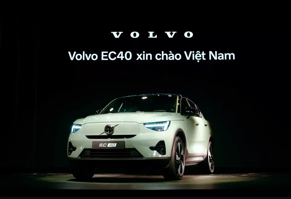 Volvo EC40.