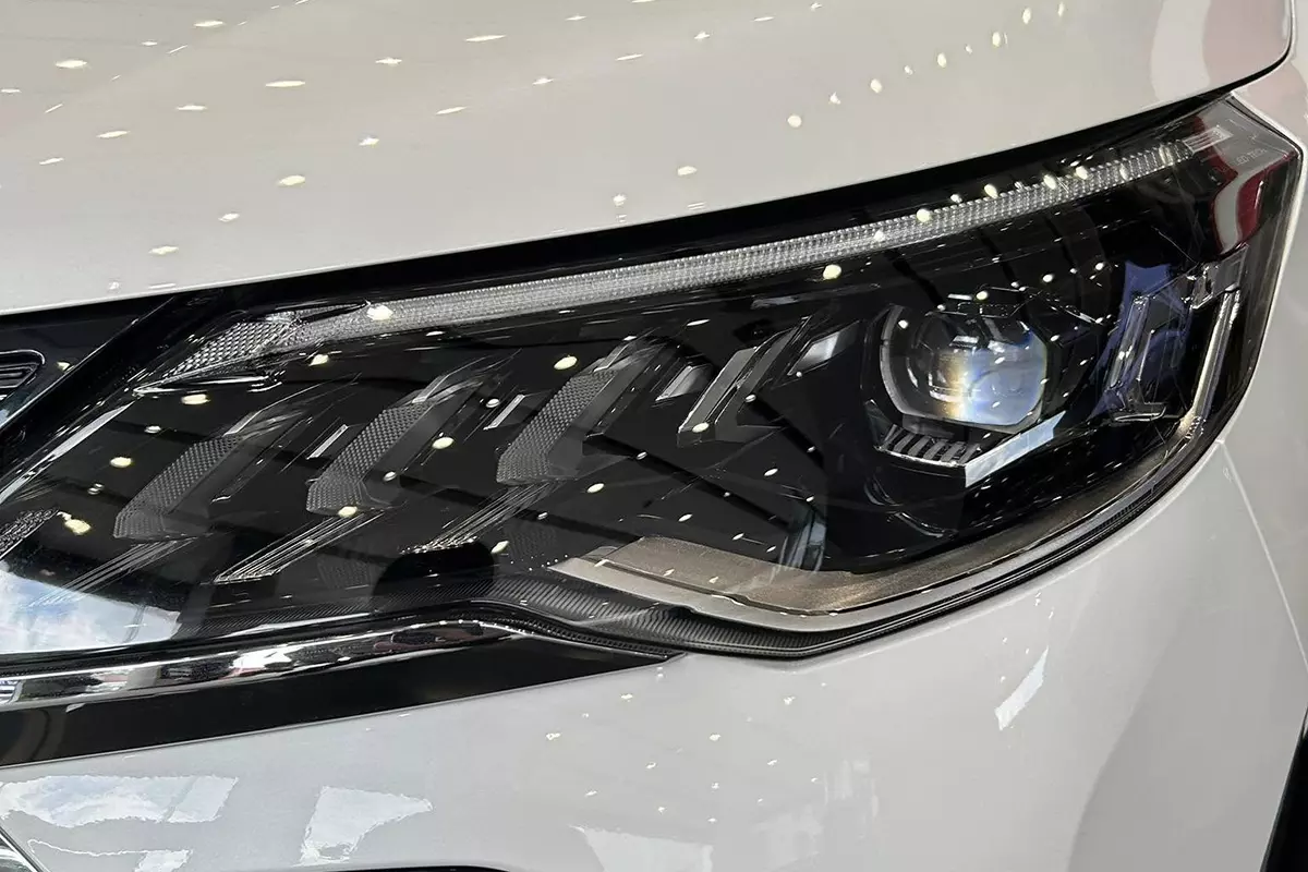 Đèn xe MG G50 1