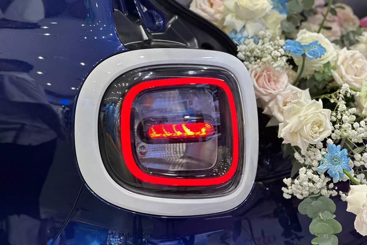 Đèn hậu của FAW Bestune Xiaoma Hệ thống đèn chiếu sáng trên xe FAW Bestune Xiaoma 1