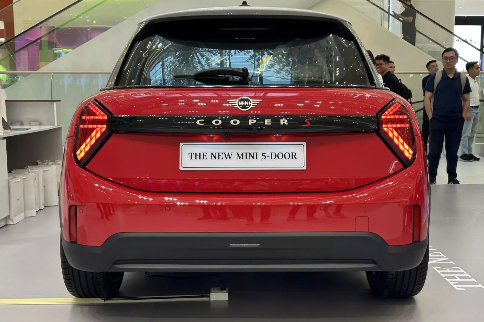 Thiết kế nội thất MINI Cooper 2025. m