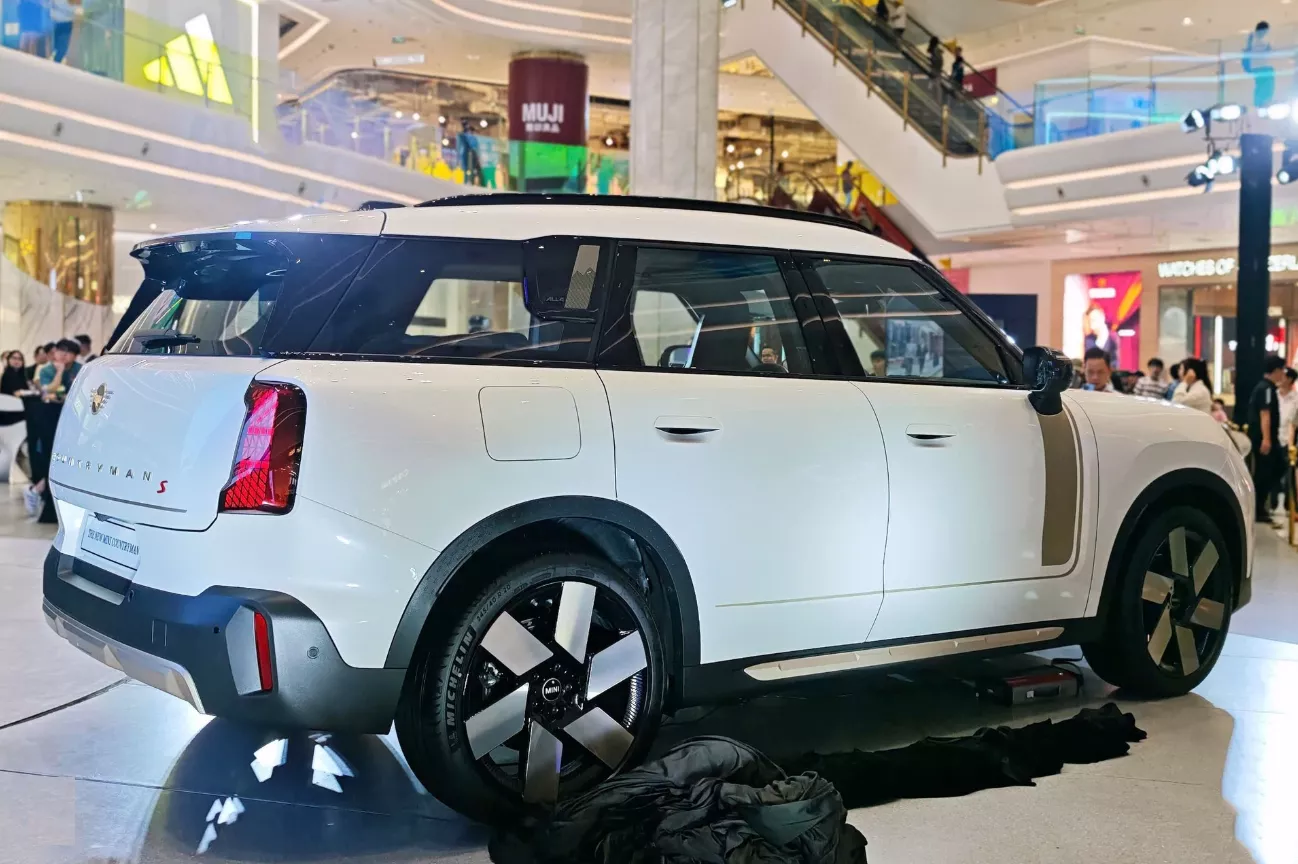 Động cơ - vận hành xe MINI Countryman.