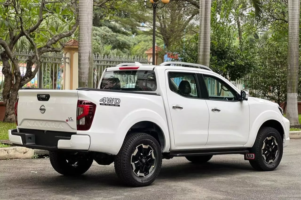 Giá thực tế Nissan Navara VL 4WD chỉ còn 846 triệu đồng. 1