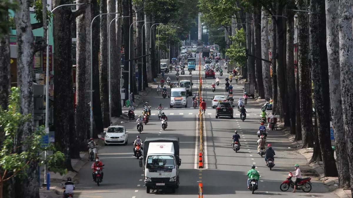 Ô tô ở Hà Nội và TP HCM áp dụng quy chuẩn khí thải khắt khe hơn từ 2026 1