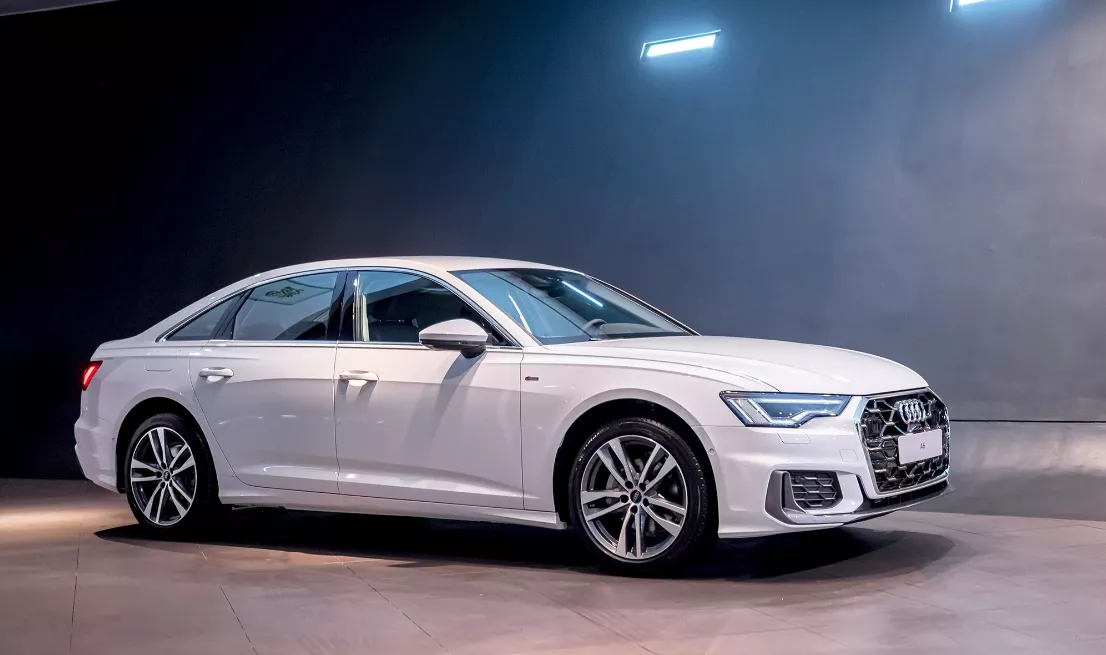 Audi A6.