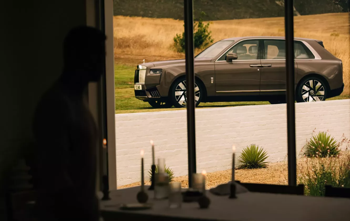 Giá xe Rolls-Royce Cullinan.