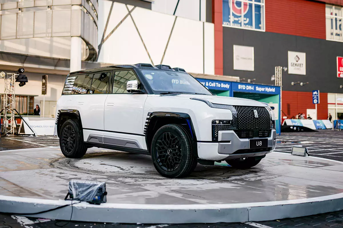 BYD Yangwang U8. BYD Yangwang U8 a9