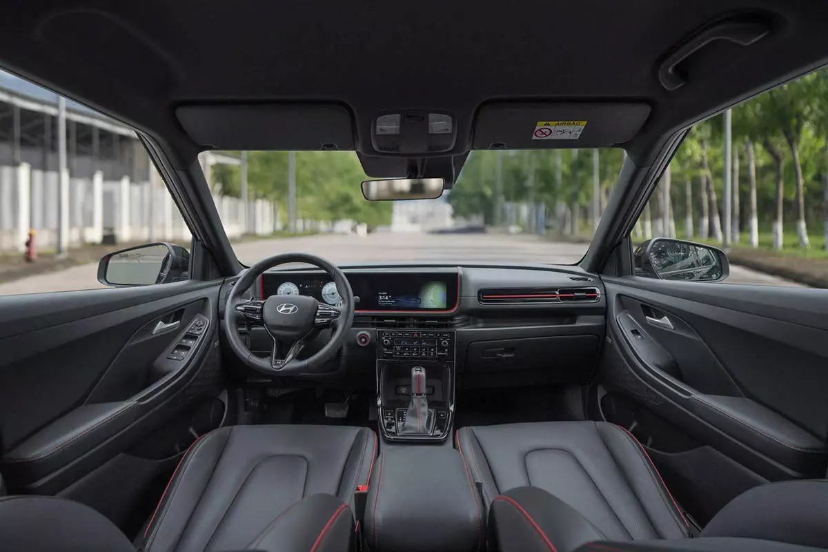 Hyundai Creta 2025 sở hữu không gian nội thất rộng rãi. 1