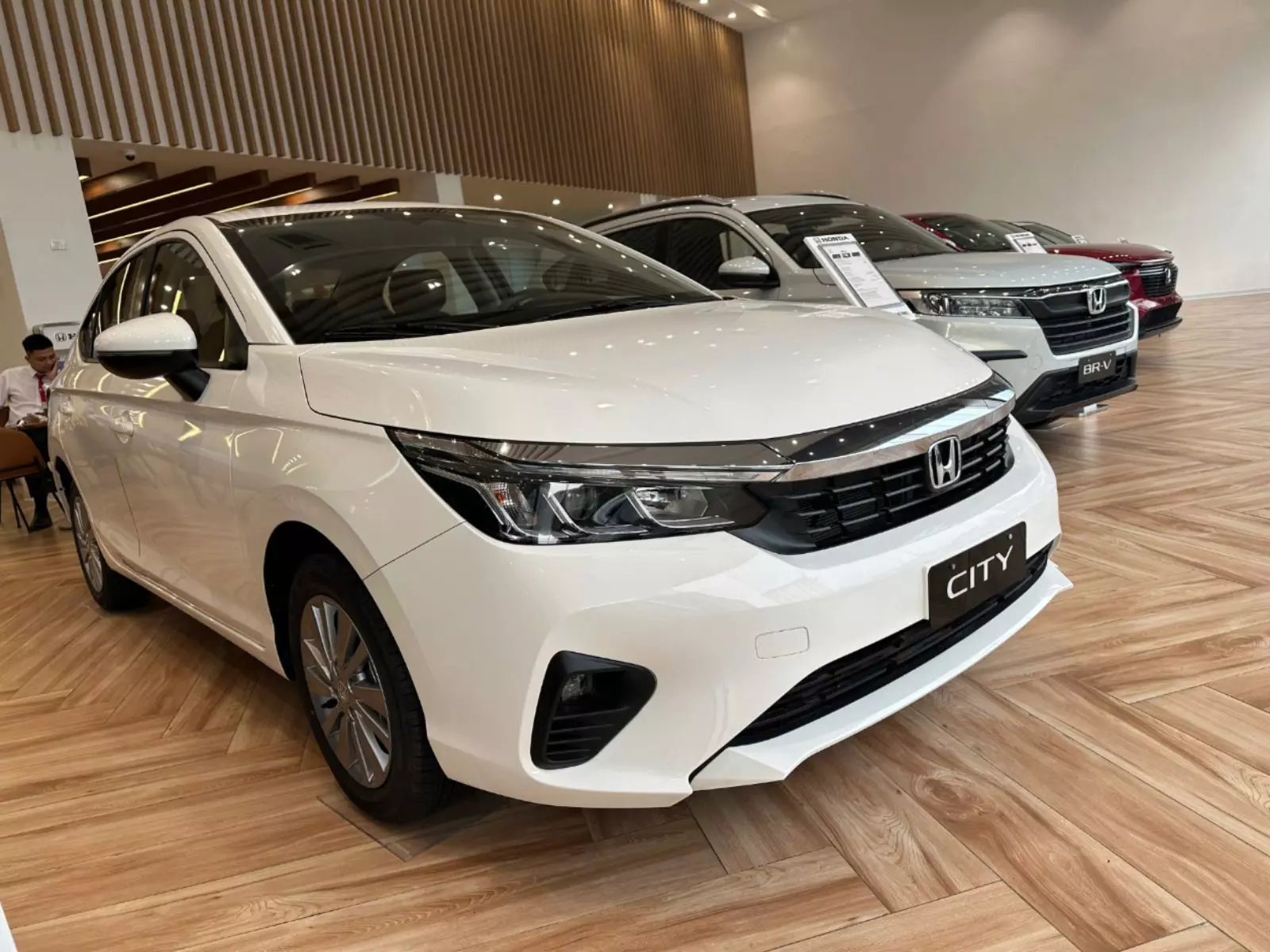 Honda City tiếp tục được hỗ trợ 100% phí trước bạ trong tháng 10. Honda City tiếp tục được hỗ trợ 100% phí trước bạ trong tháng 10