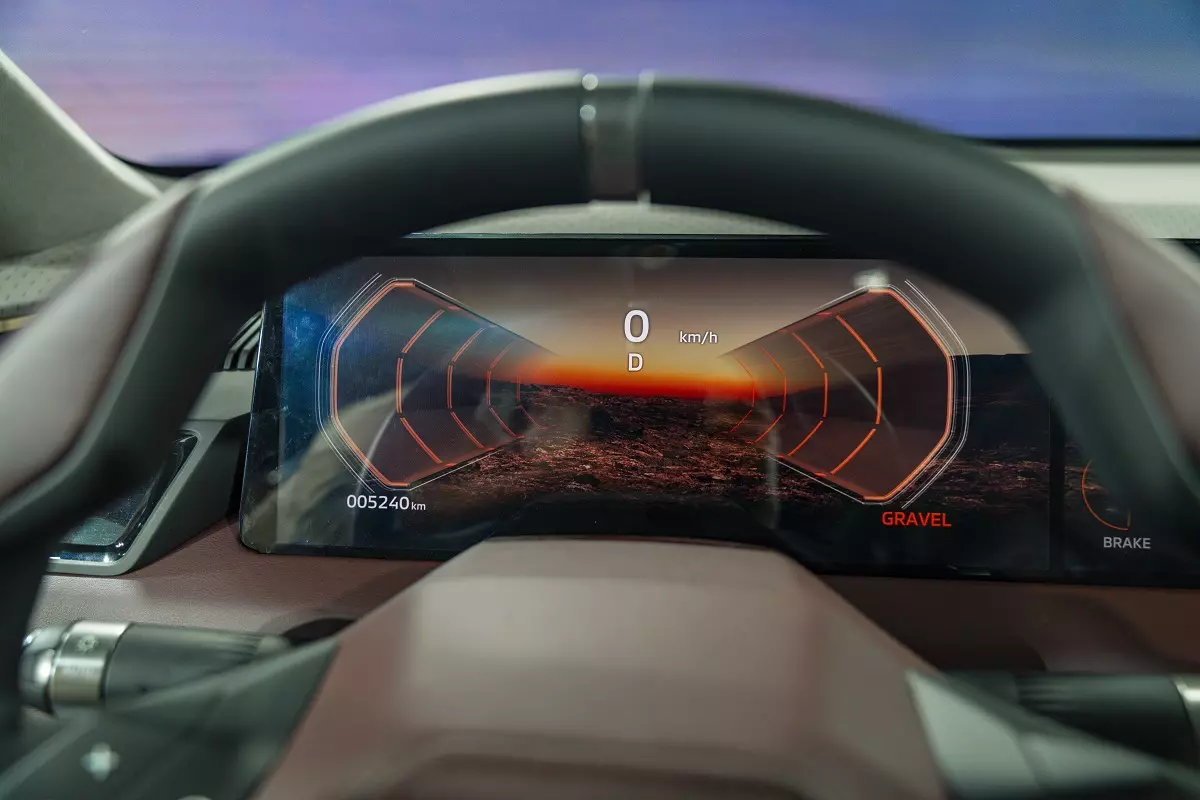 Cùng với đó là loạt tính năng an toàn chủ động thông minh toàn diện cùng hệ thống cảm biến áp suất lốp (TPMS). Cùng với đó là loạt tính năng an toàn chủ động thông minh toàn diện cùng hệ thống cảm biến áp suất lốp (TPMS)