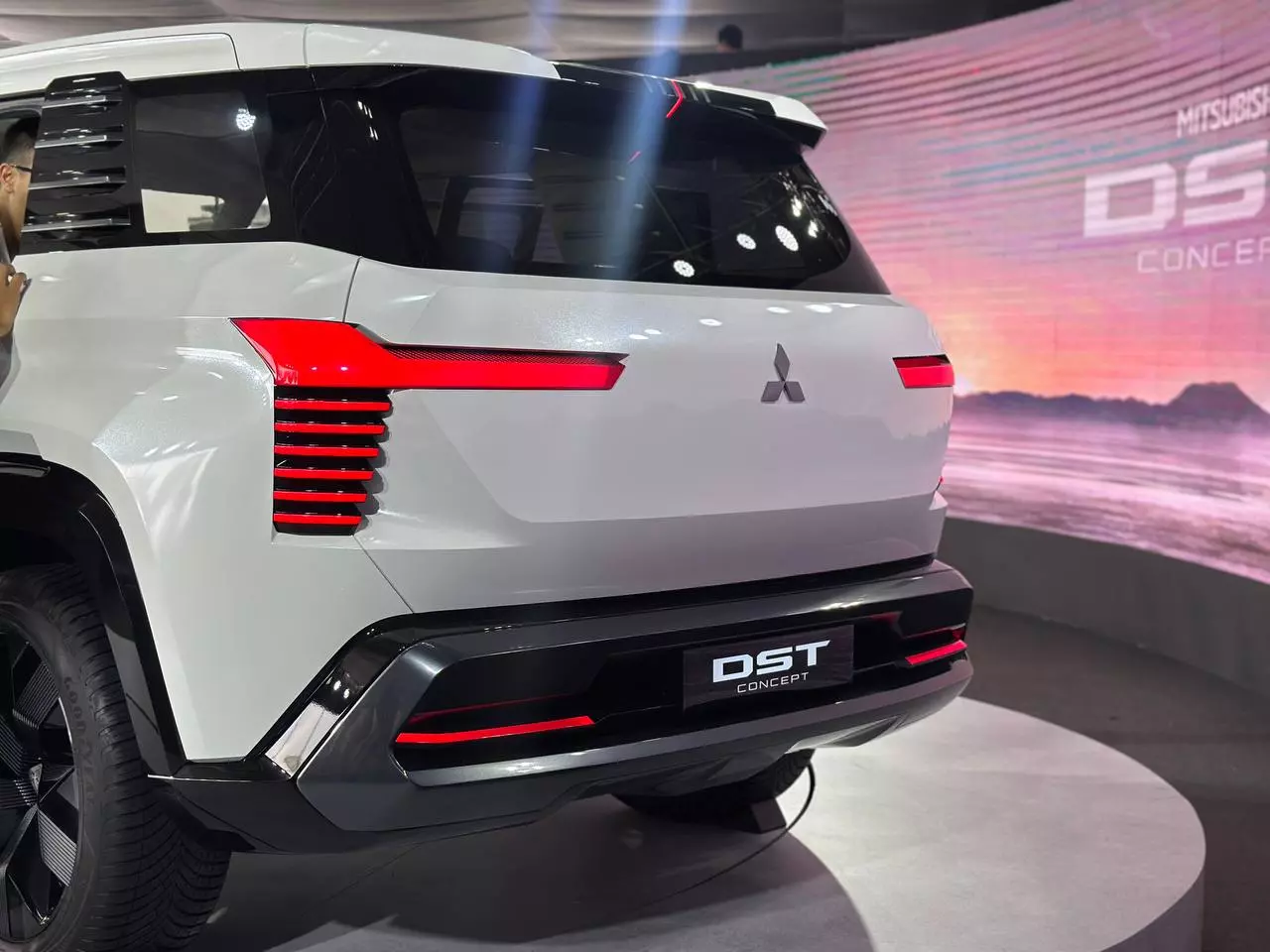 Thiết kế DST Concept đậm tính khí động học Thiết kế DST Concept đậm tính khí động học.