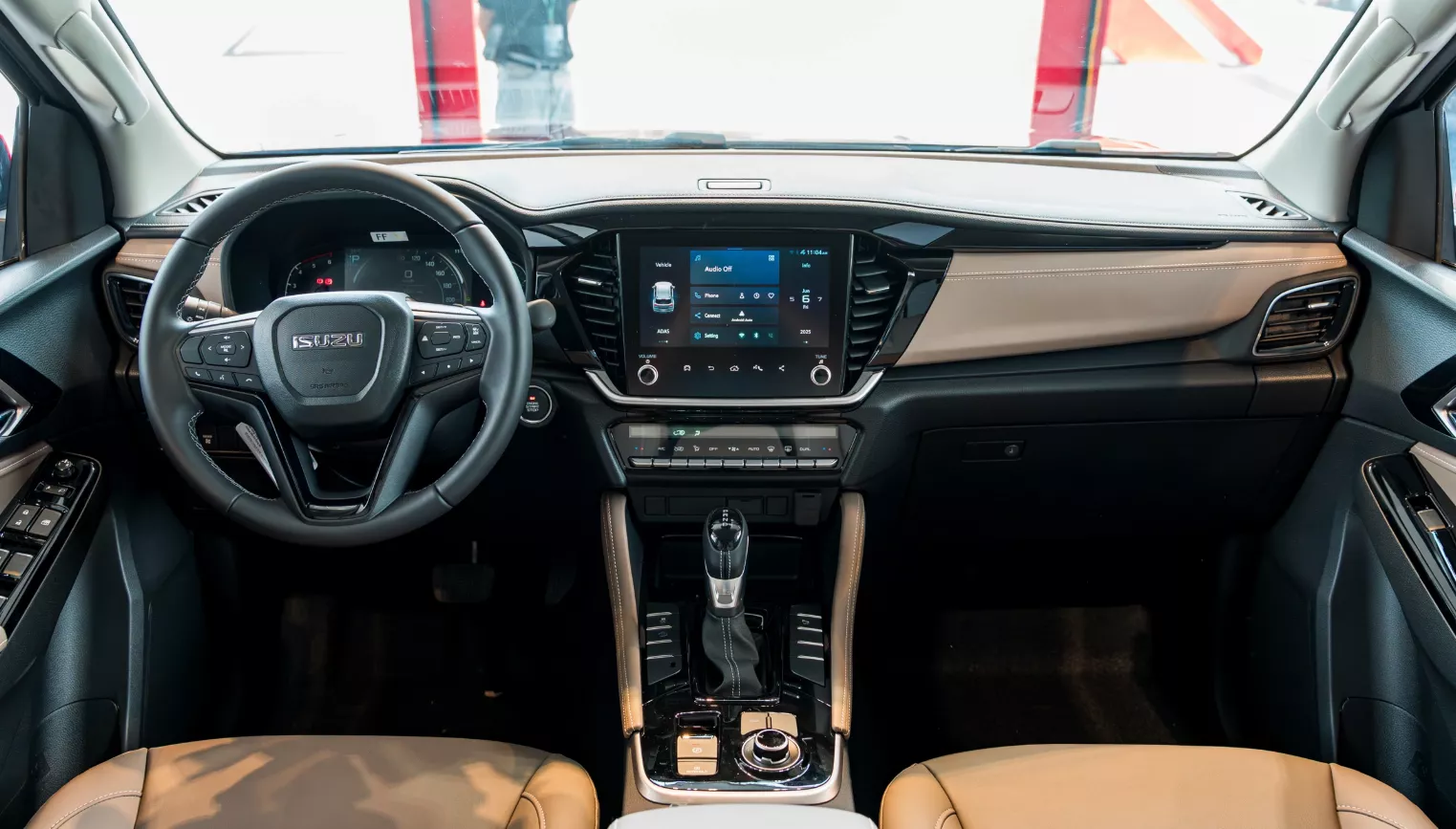 Không gian nội thất xe Isuzu mu-X Không gian nội thất xe Isuzu mu-X.