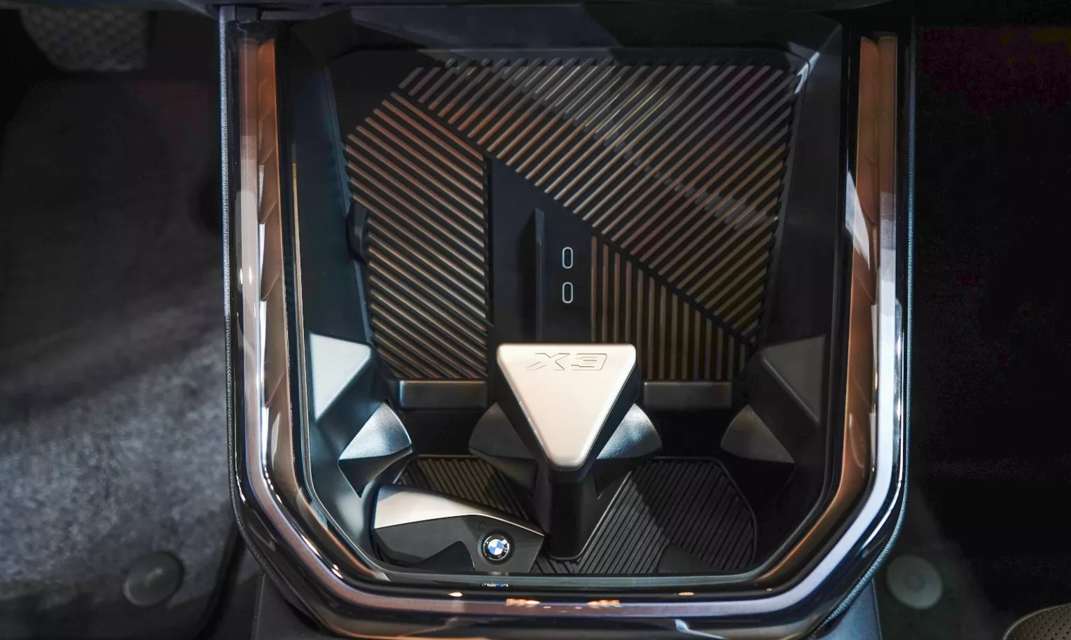 Cổng sạc UST Type-C cho điện thoại.