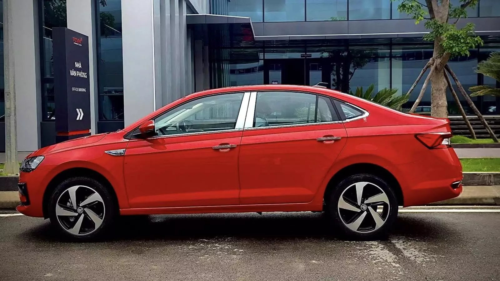 Skoda Slavia thách thức Toyota Vios bằng giá tạm tính chỉ từ 450 triệu a4