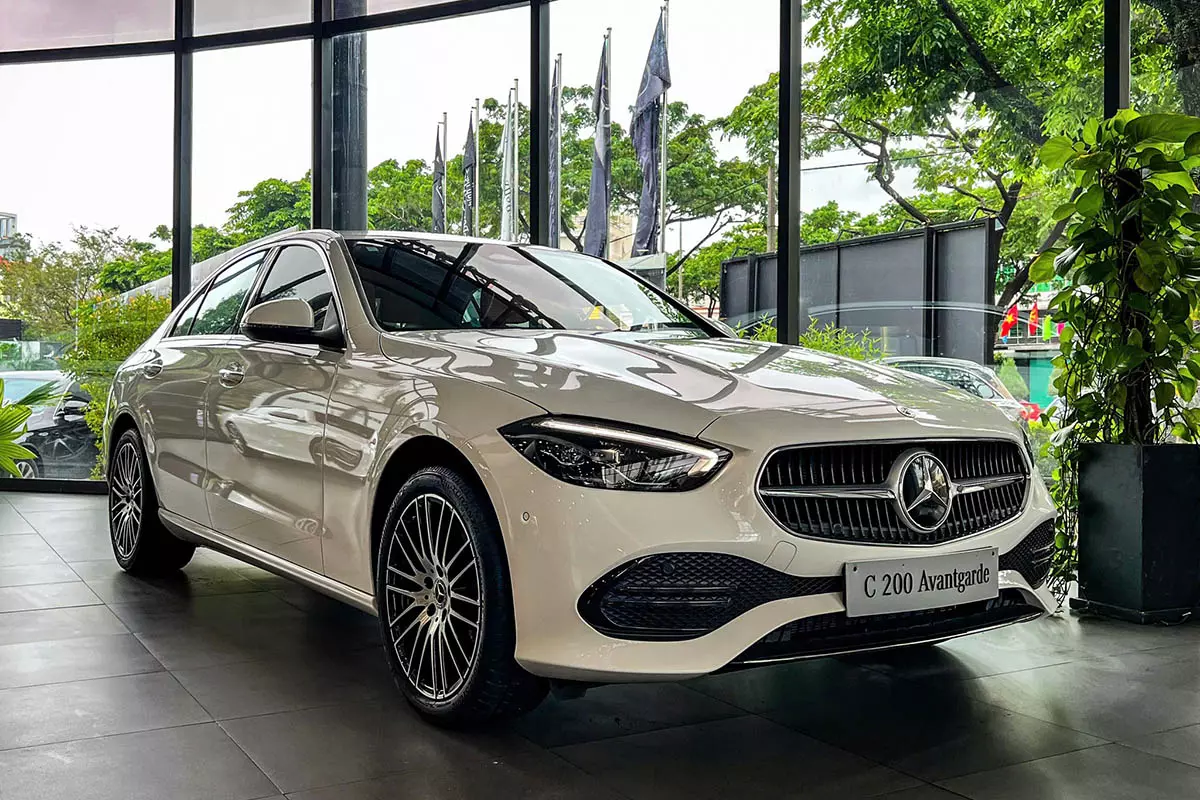 Xe Mercedes-Benz giảm cao nhất hơn 600 triệu 1