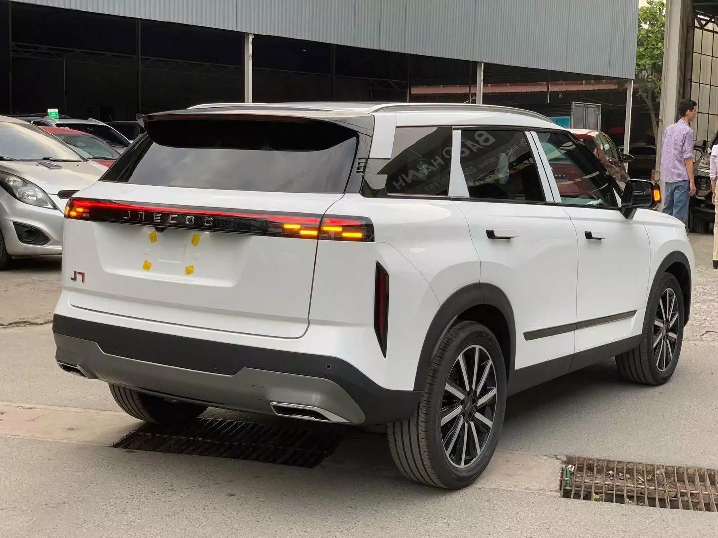 Thông số kỹ thuật Jaecoo J7 2025: An toàn.