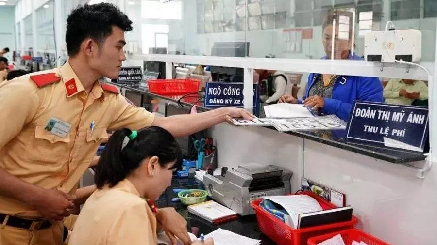 Một số địa phương tăng phí ra biển ô tô lên 20 triệu đồng sau sáp nhập 1