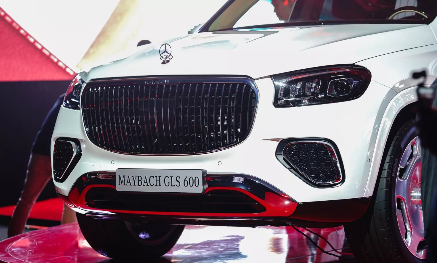 Lưới tản nhiệt Mercedes-Maybach GLS 600 .