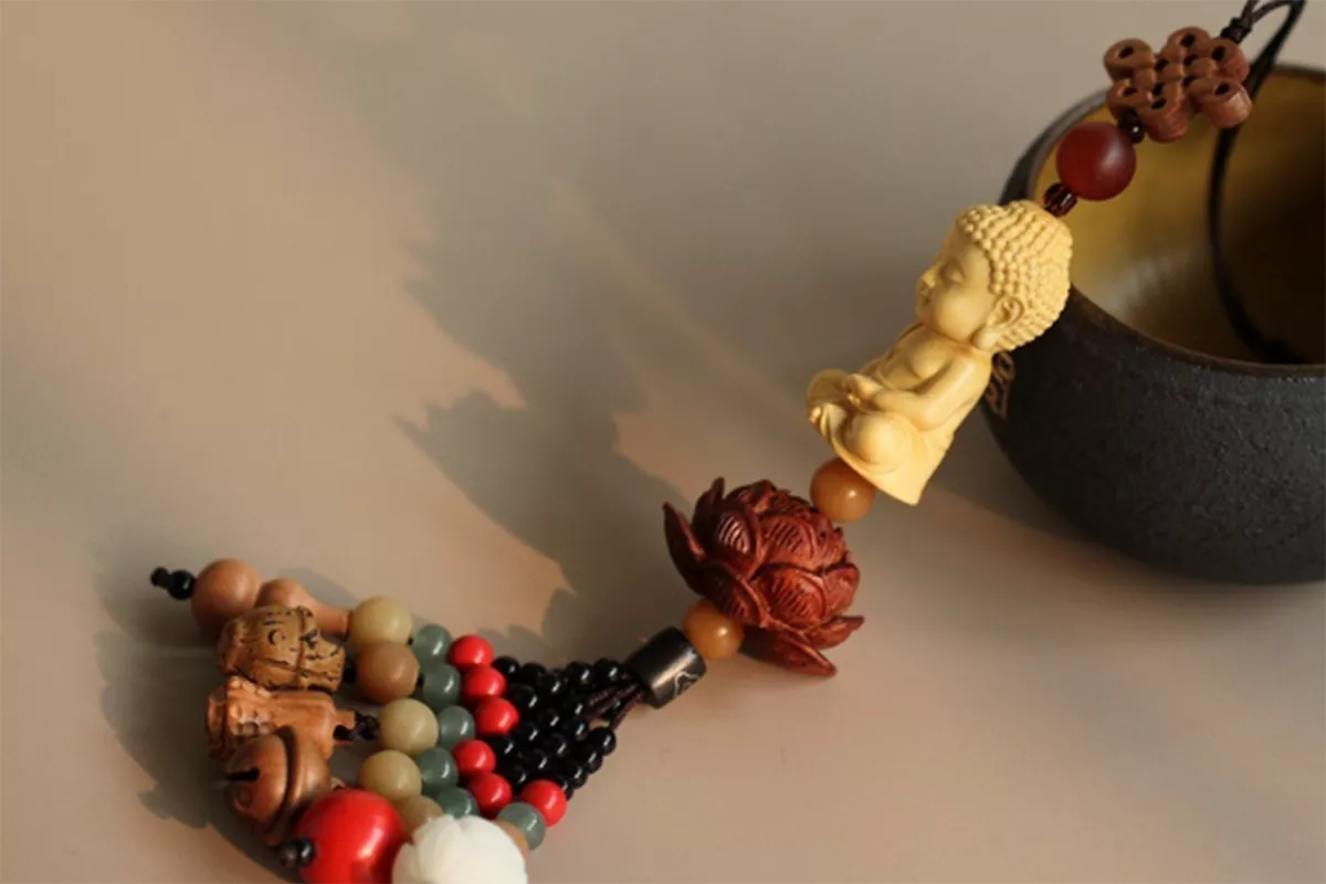 Chọn khánh treo xe ô tô cầu bình an đúng cách Chọn khánh treo xe ô tô cầu bình an đúng cách 1