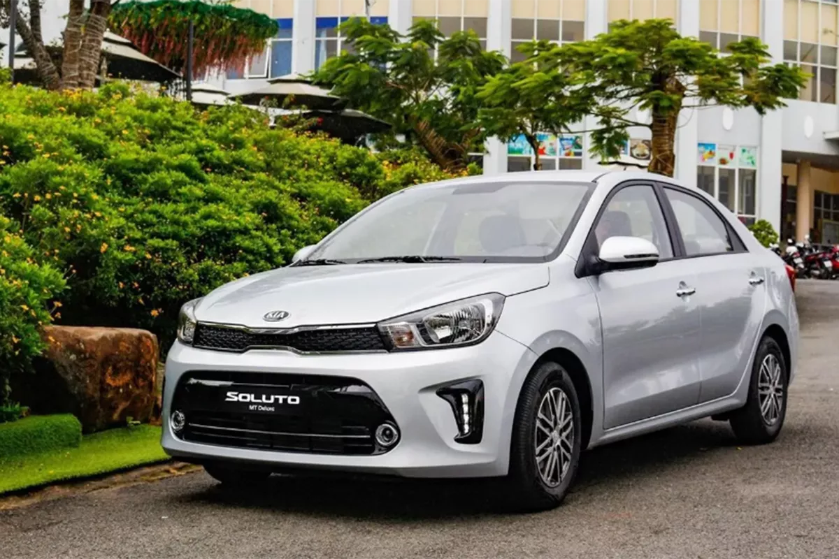 Kia Soluto MT là dòng xe giá rẻ do được lắp ráp trong nước.1