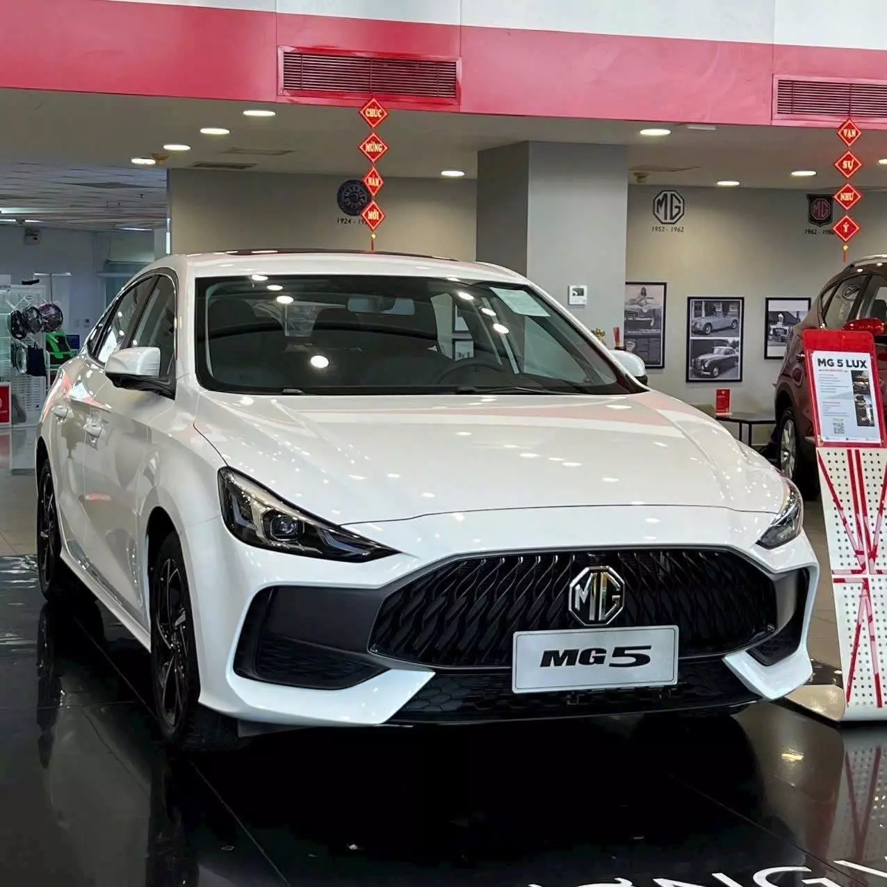 Thông số kỹ thuật xe MG5 2025: Động cơ và vận hành Thông số kỹ thuật xe MG5 2025: Động cơ và vận hành.