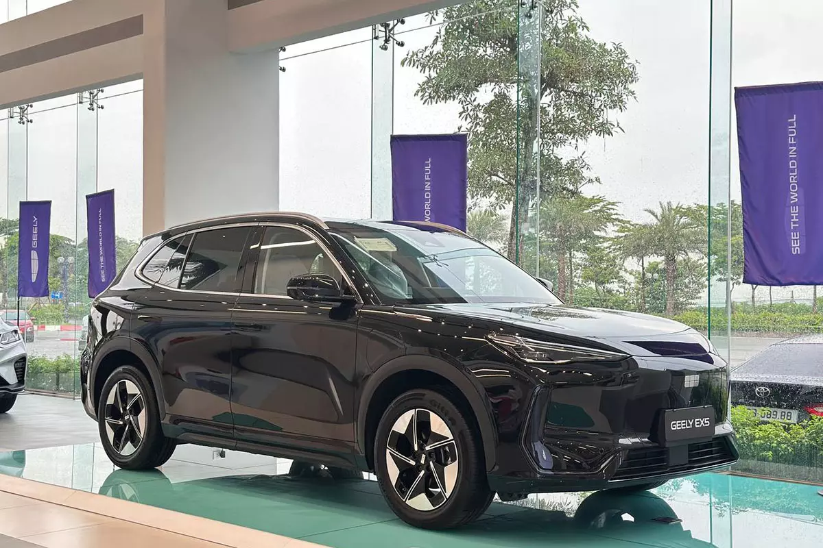 Geely EX5 ra mắt: Giá từ 839 triệu đồng, cạnh tranh SUV cỡ C bằng ADAS, tiện nghi nổi bật 1