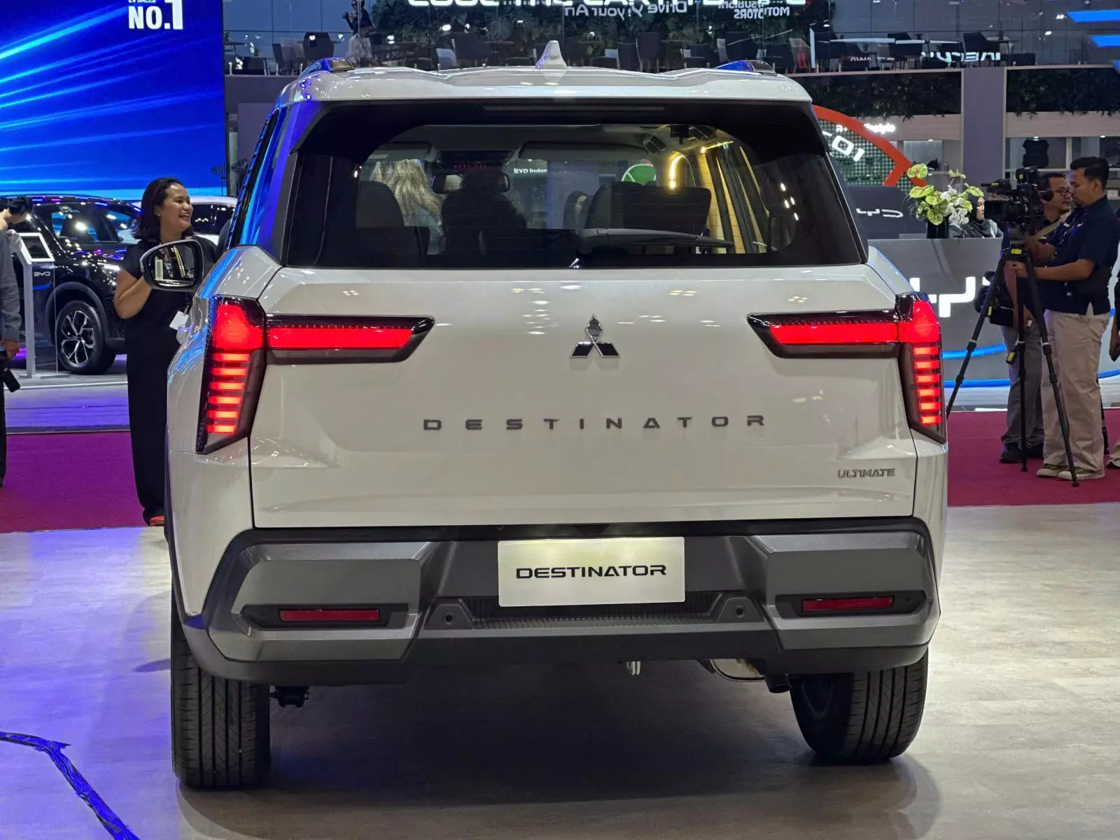 Đuôi xe Mitsubishi Destinator Đuôi xe Mitsubishi Destinator.