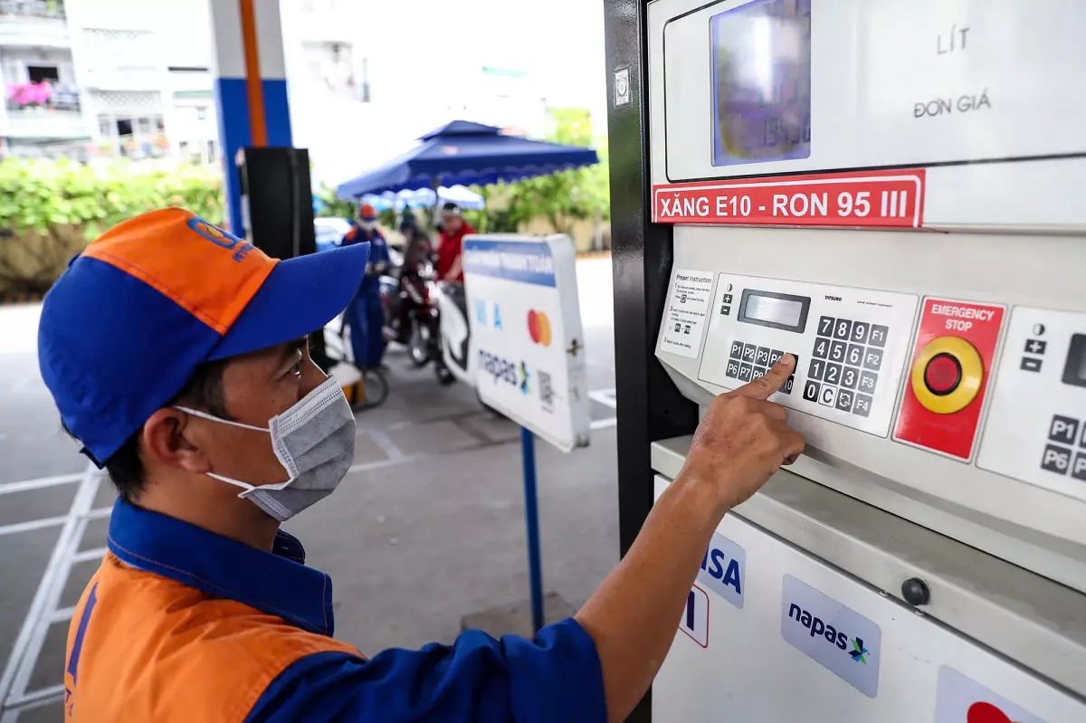 Xăng E10 là gì? Xăng E10 khác gì với các loại xăng tại Việt Nam hiện nay?.