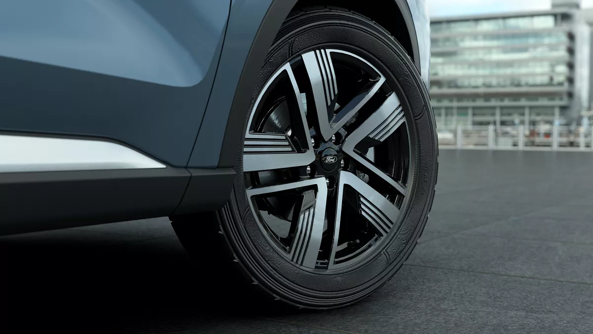 Bộ mâm hợp kim 19 inch với thiết kế spoke mới.