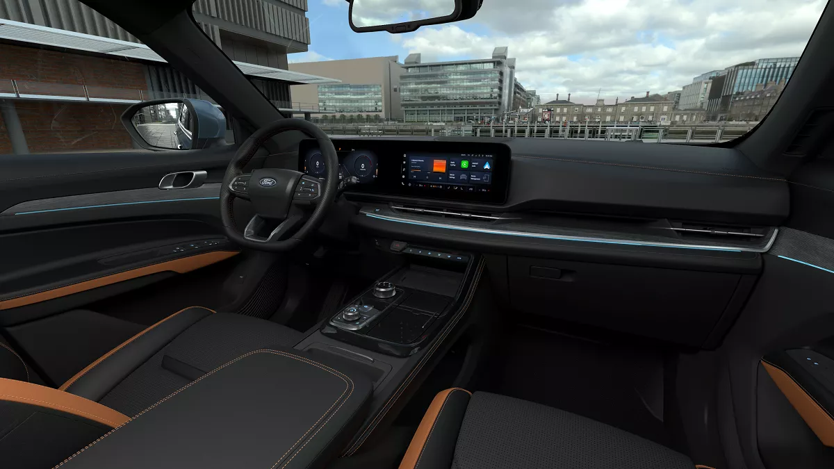 Hệ thống thông tin giải trí màn hình cảm ứng kép 12,3 inch.