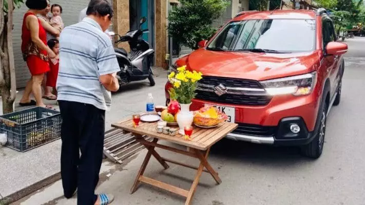 Vì sao cần lễ xe mới? Cúng ô tô mới mua cần chuẩn bị lễ vật gì? 1