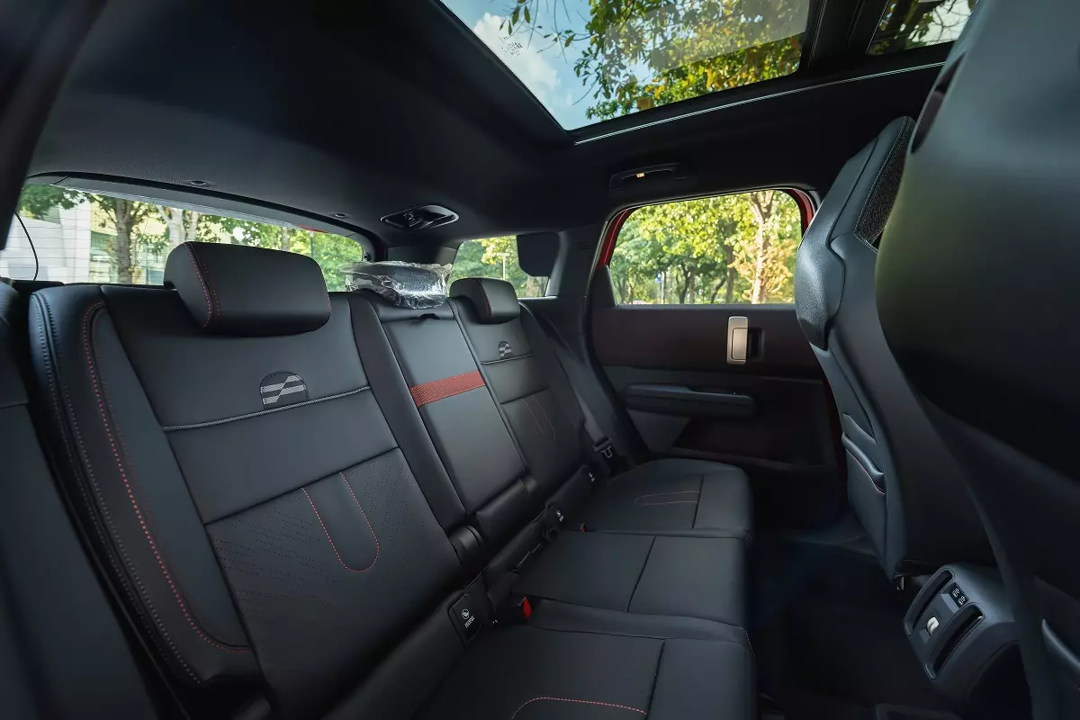 Hàng ghế thứ 2 trên biến thể John Cooper Works Countryman Hàng ghế thứ 2 trên biến thể John Cooper Works Countryman.