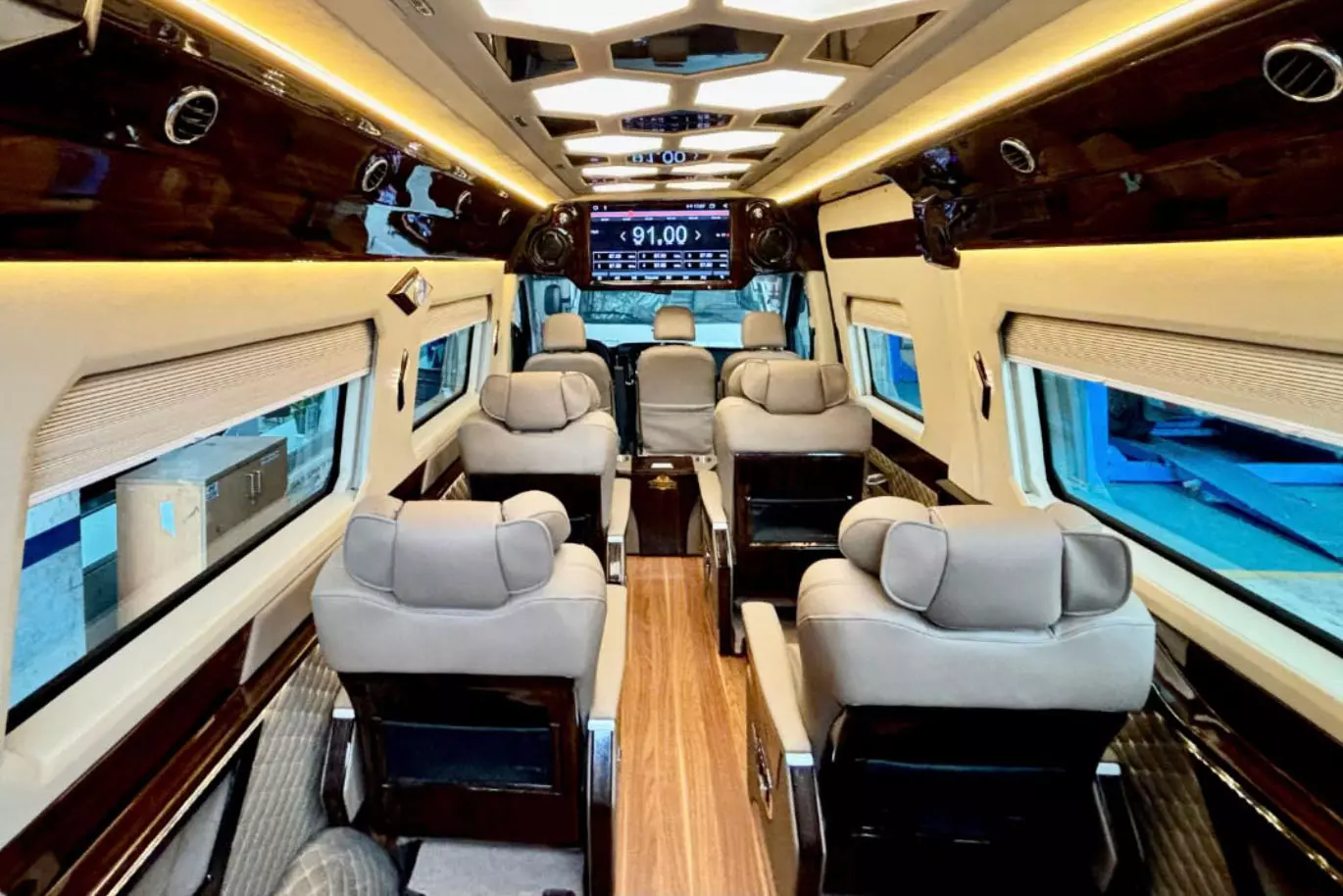 Hyundai Solati: Nội thất, tiện nghi.