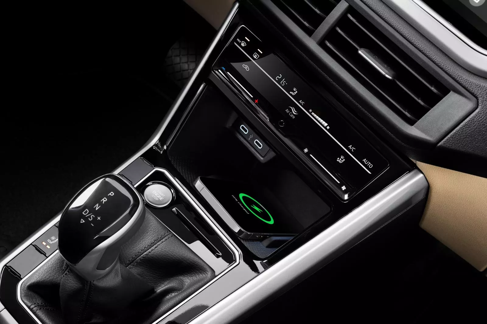 Sạc điện thoại không dây trên xe Skoda Slavia Sạc điện thoại không dây trên xe Skoda Slavia .