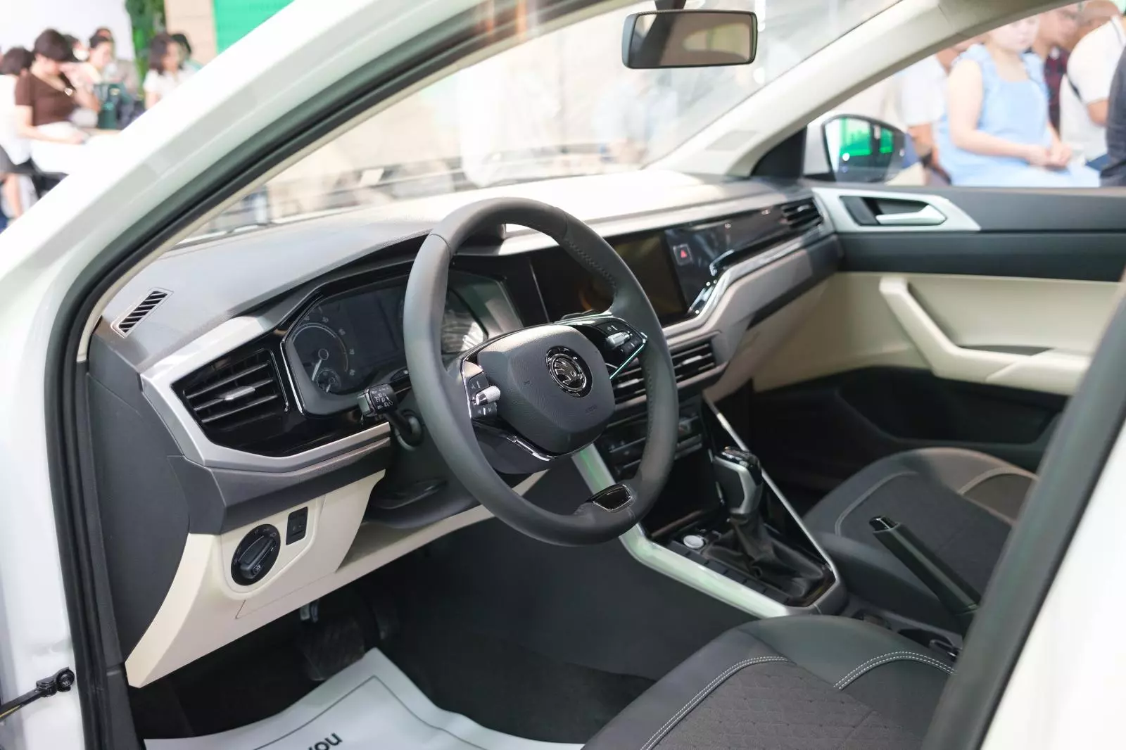 Vô-lăng Skoda Slavia Vô-lăng Skoda Slavia .