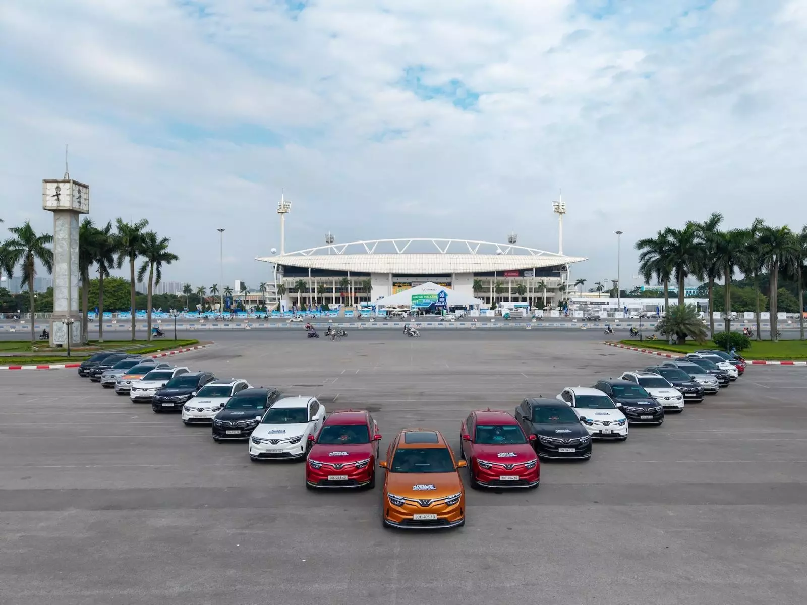 VinFast nhẹ nhàng bước qua tháng Ngâu với doanh số gần 11.000 xe, nhiều nhất thị trường.