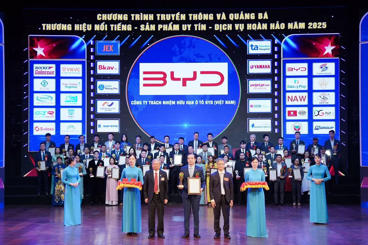 BYD Việt Nam nhận hai giải thưởng tại sự kiện Hàng Việt Tốt - Dịch vụ Hoàn hảo BYD Việt Nam nhận hai giải thưởng tại sự kiện Hàng Việt Tốt - Dịch vụ Hoàn hảo.