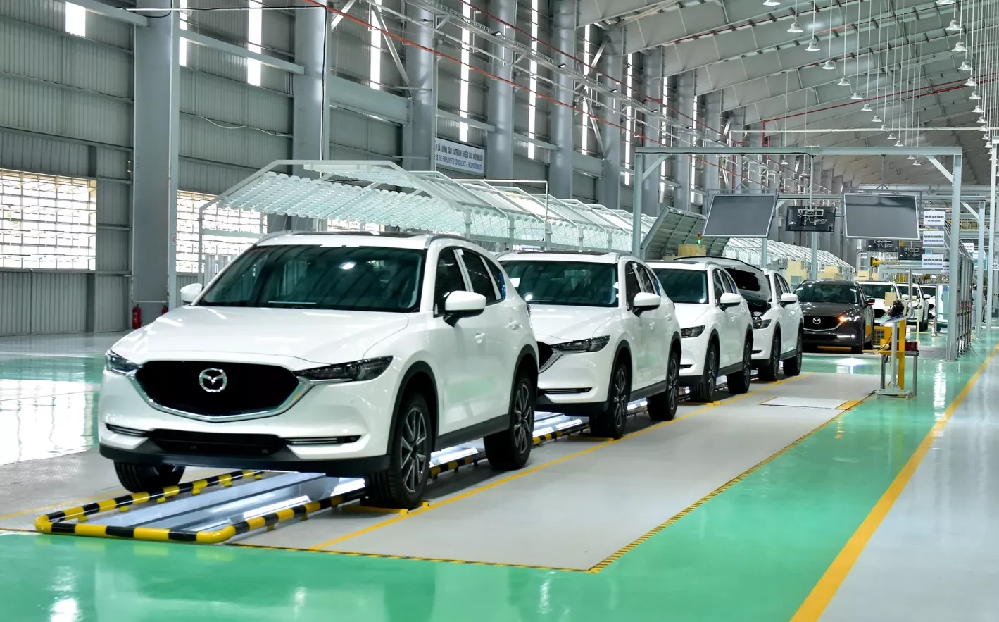 Bên trong nhà máy ô tô Mazda tại Việt Nam.