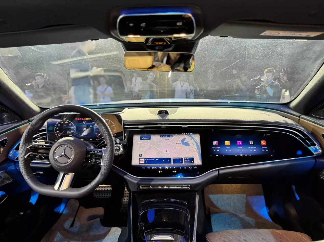 Nội thất E 300 AMG Nội thất E 300 AMG .