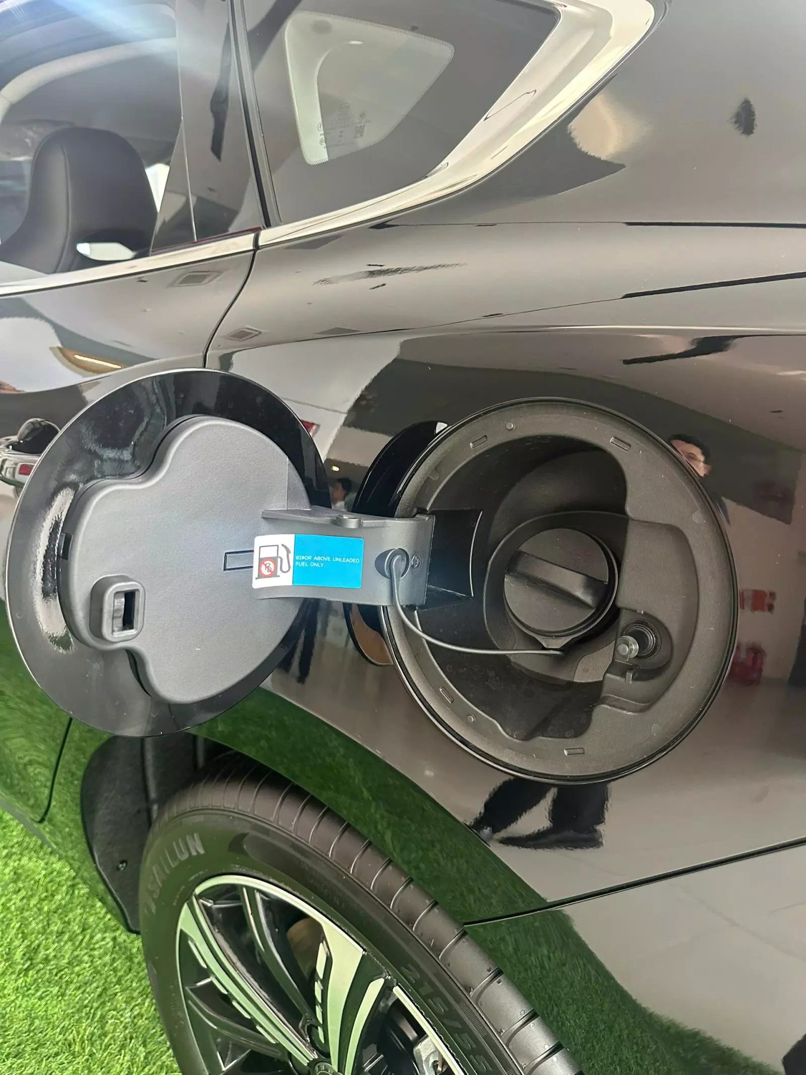 Vị trí đổ xăng Vị trí đổ xăng.