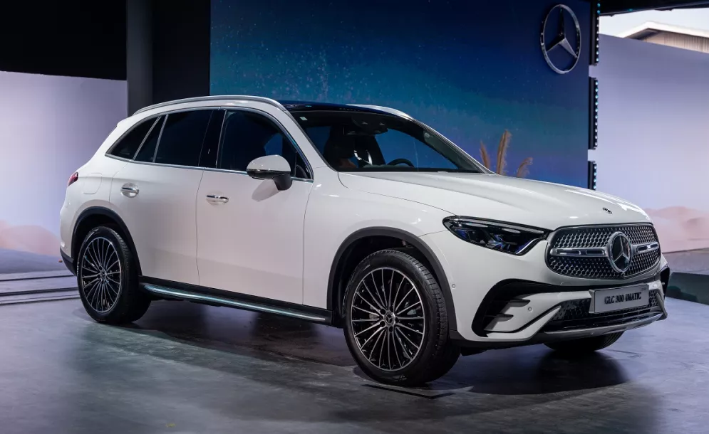 Thông số trang bị ngoại thất xe Mercedes-Benz GLC 300 4MATIC .