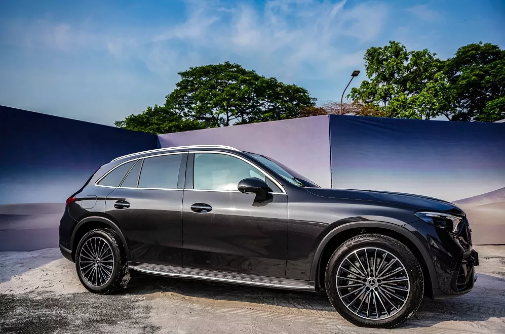 Thông số an toàn xe Mercedes-Benz GLC 300 4MATIC.