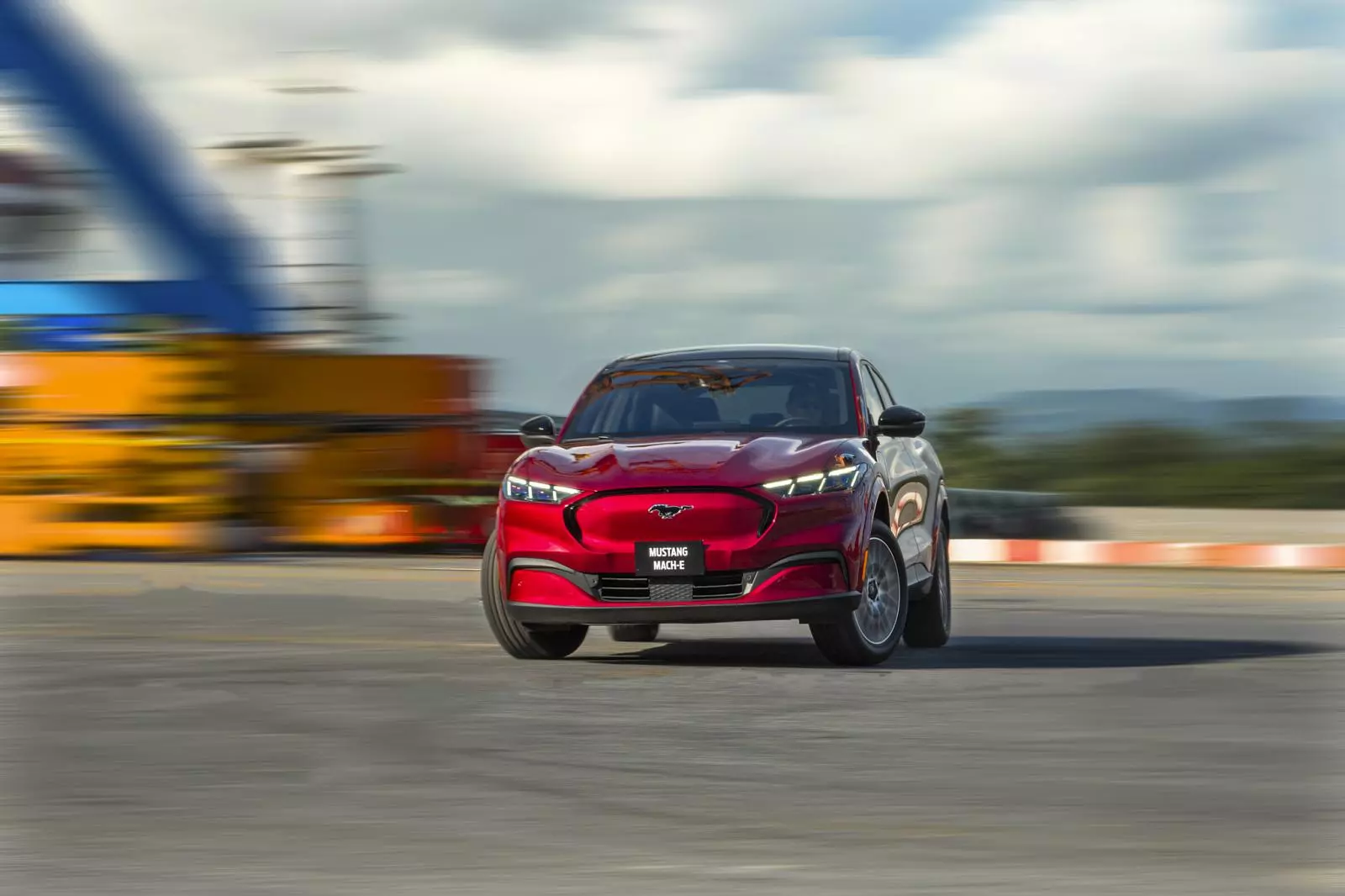 Ứng dụng Ford có diện mạo mới, thân thiện người dùng hơn Ứng dụng Ford có diện mạo mới, thân thiện người dùng hơn.