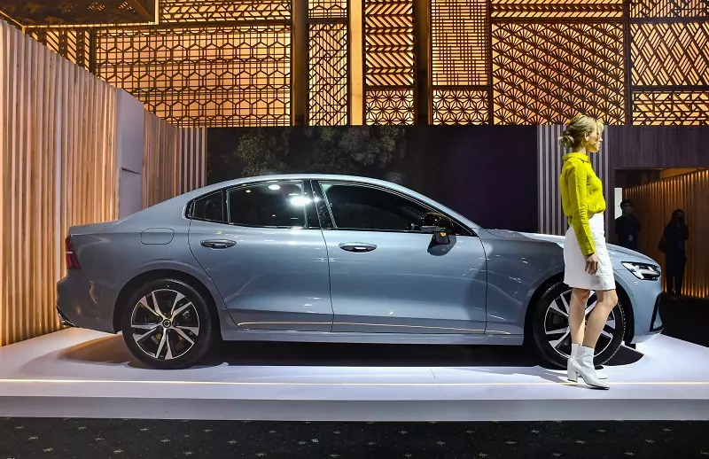 Thông số kích thước Volvo S60.